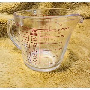 Pyrex 2 Cup Red Letter D Handle Measuring Cup #516 Baking Cooking Kichtenware
